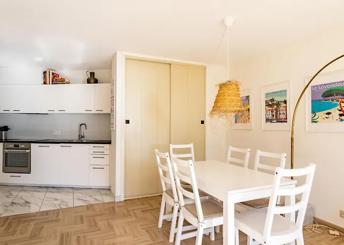 Lägenhet Cadet Rousse-6 By Interhome Le Lavandou