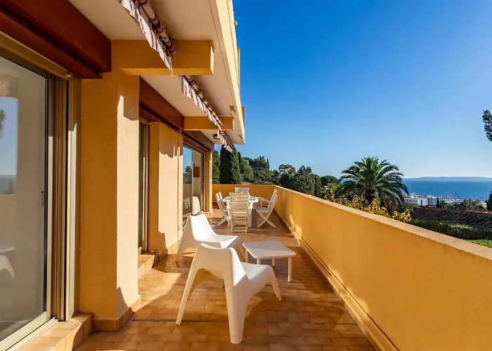 Cadet Rousse-6 By Interhome Lägenhet Le Lavandou