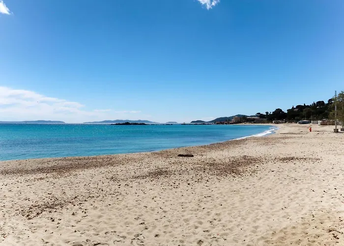 アパート Cadet Rousse-6 By Interhome